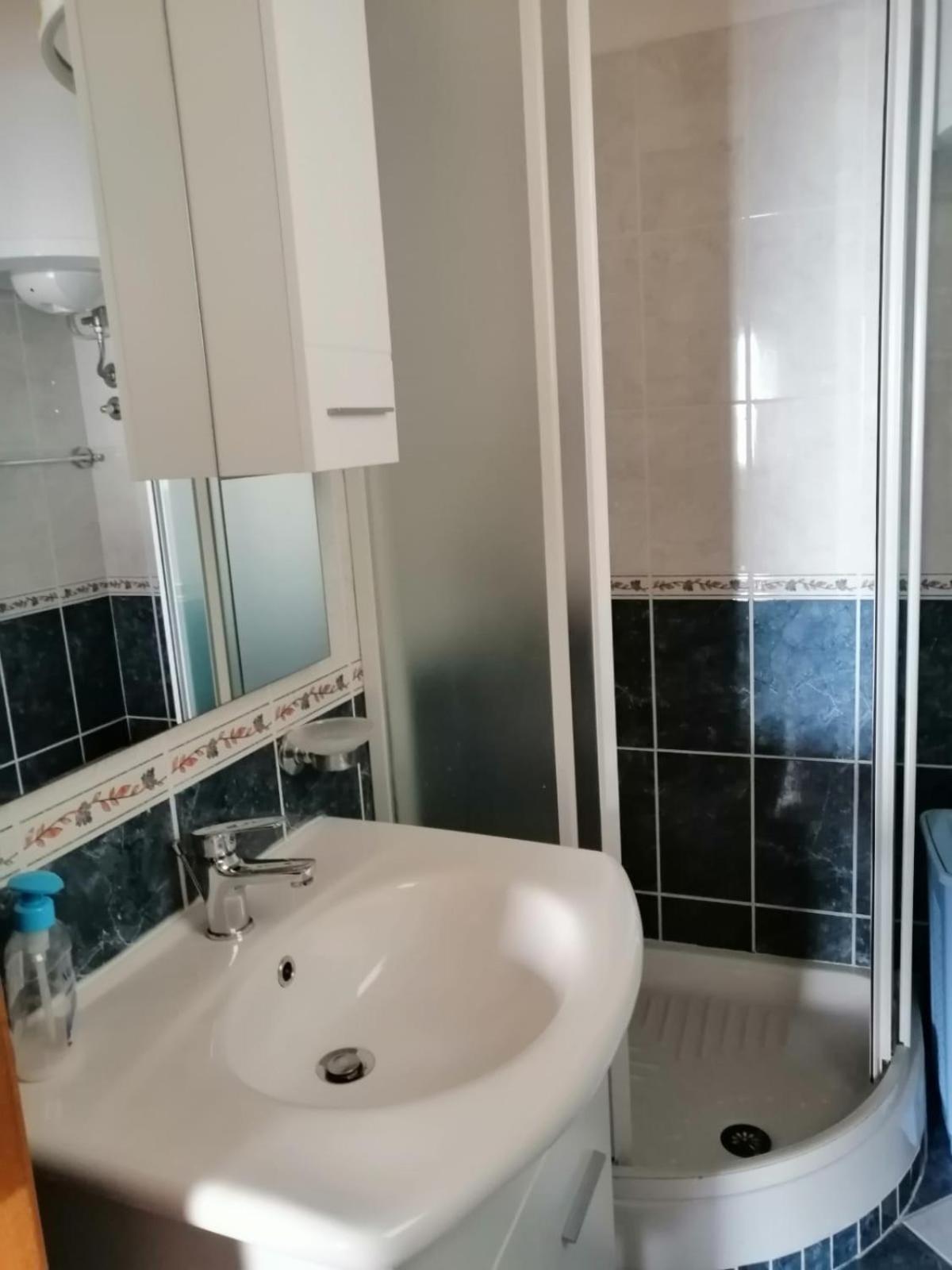 Apartmani Iva Tribanj-Kruscica Exterior foto